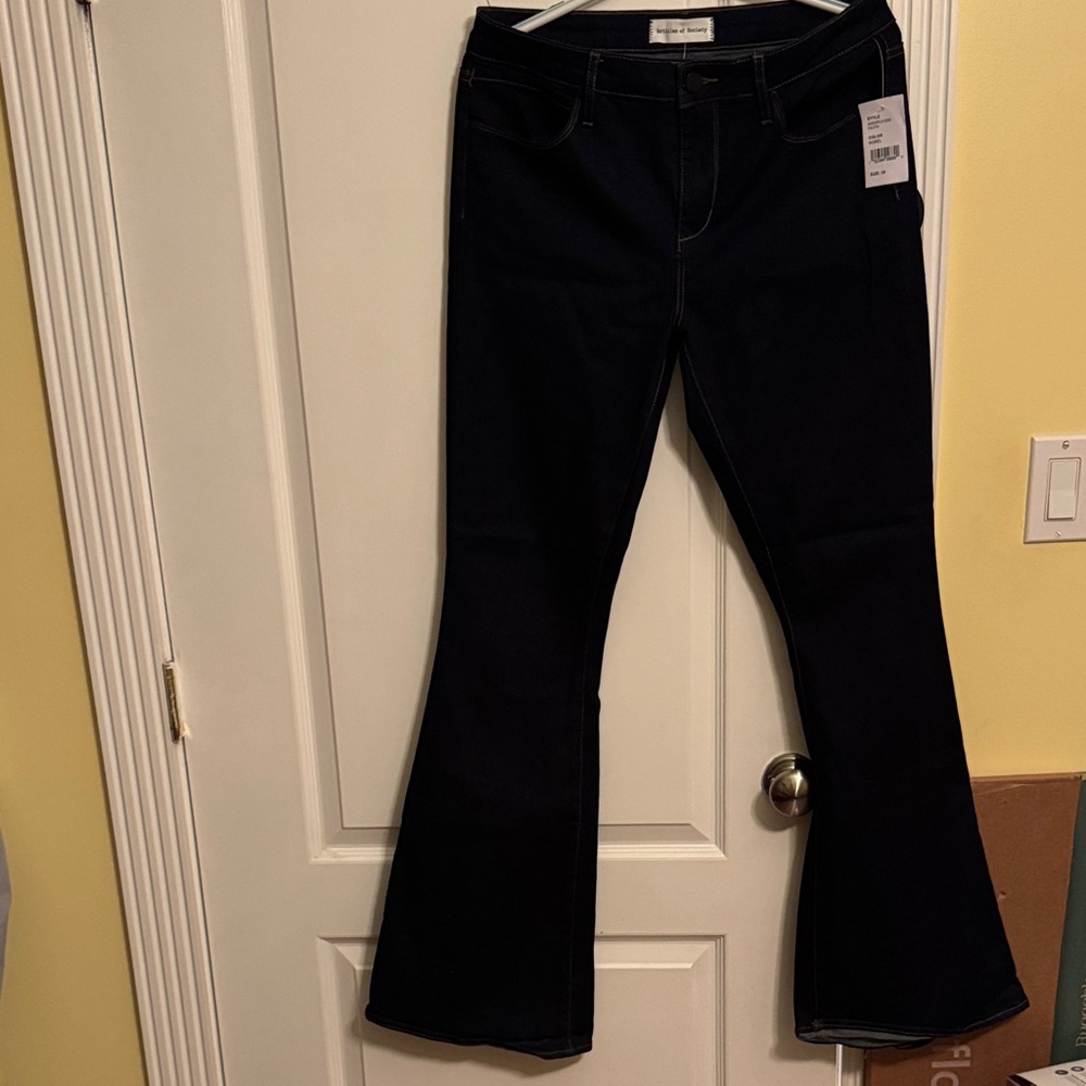 Articles Of Society Women's Flare Jeans - Dark blue